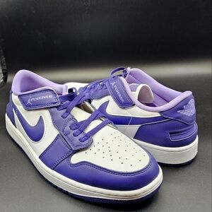 Air Jordan 1 Low Flyease